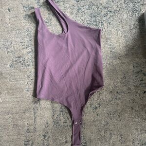 Boho‎ Me Lilac One Shoulder Bodysuit L Tank Top Snap Closure Sleeveless